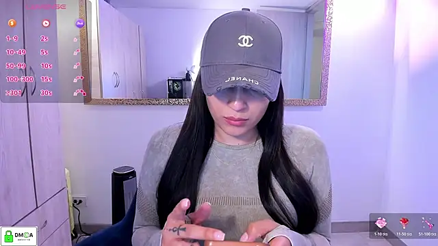 EricaVanderhill online show from March 21, 2:35 am