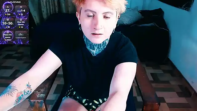 Marieblueeyes online show from November 12, 3:41 am