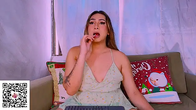 ISABELLASSMITH online show from November 28, 6:09 pm