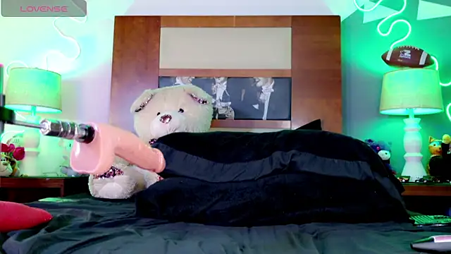 ashley 19xx online show from April 3, 12:42 am