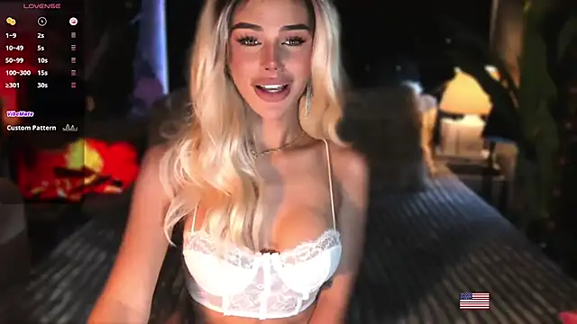 webcumgodess online show from November 10, 4:30 pm