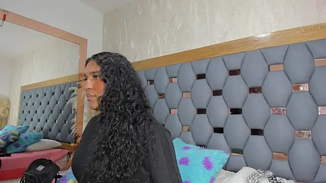 madisonandrea lx online show from December 7, 3:09 am