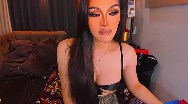 ChalanieFox online show from January 17, 12:31 am