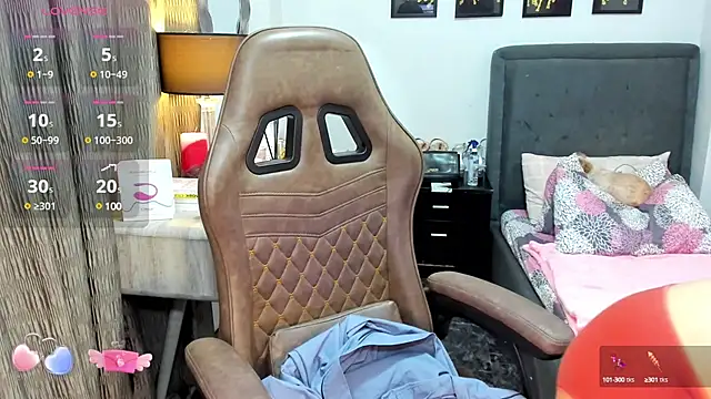 TwilightMistress69 online show from March 14, 2:04 am