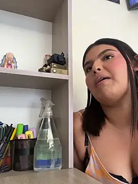 Lia sexx online show from March 28, 7:05 pm