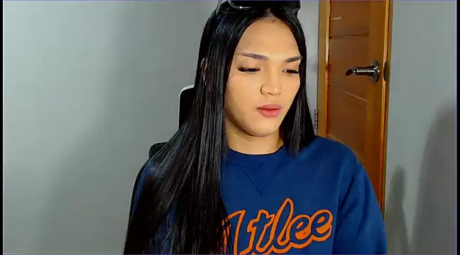 WONDERWOMAN2023 online show from February 17, 1:25 am