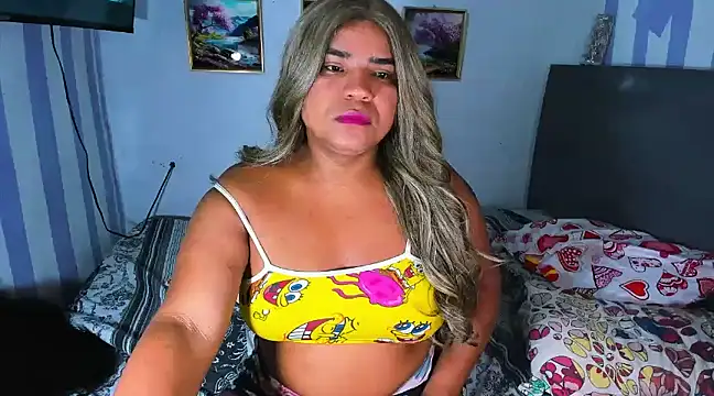 Snapshot of luciana_osorno chatting on March 7, 6:49 am luciana osorno online show from March 7, 6:49 am