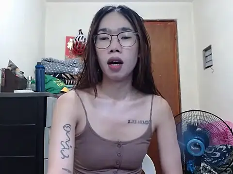 Snapshot of AsianFuckBuddies chatting on October 23, 2:59 am AsianFuckBuddies online show from October 23, 2:59 am