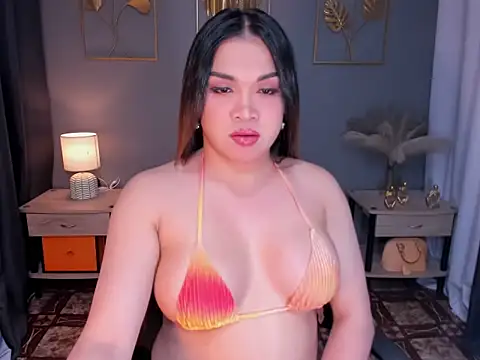 MaxeneCullens online show from February 18, 3:53 am