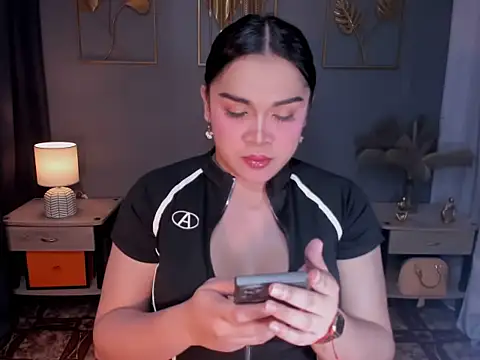 MaxeneCullens online show from October 20, 2:26 am