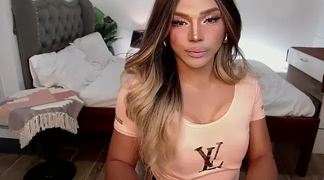 liaa lurrecams online show from January 18, 6:31 am