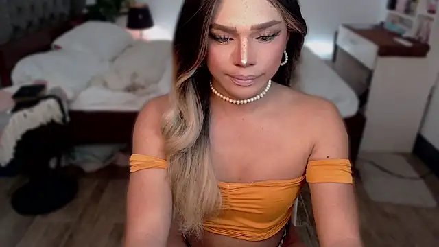 liaa lurrecams online show from October 21, 11:12 am