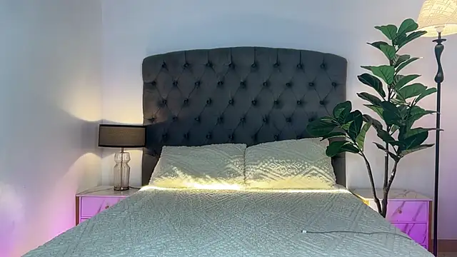 Maria wilton online show from September 9, 12:31 am