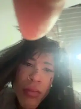 stormytt  online show from November 10, 6:03 am