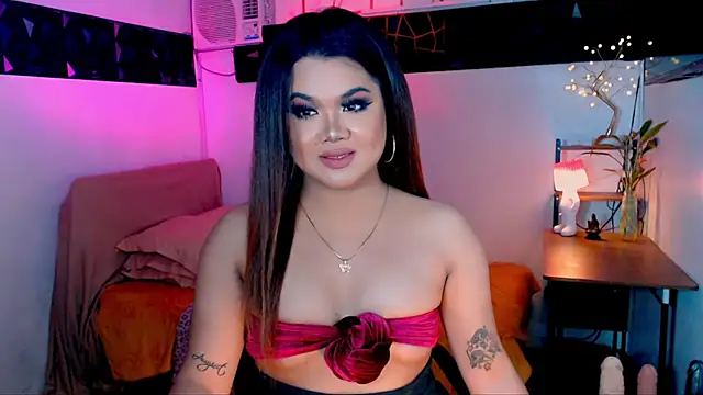 asiankatyhuge online show from October 24, 11:32 pm