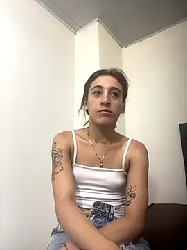 Snapshot of andreahhill chatting on October 29, 7:45 pm andreahhill online show from October 29, 7:45 pm