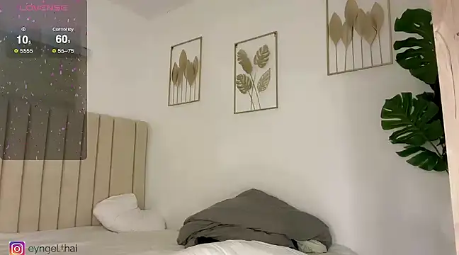 IvyOlivia online show from January 31, 11:46 am