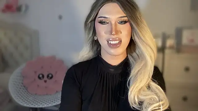 Ts glamxxxx online show from October 3, 5:07 am