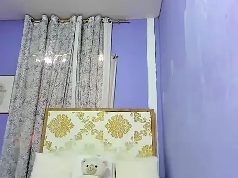lady kim boner online show from October 19, 6:06 am