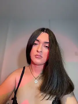 MiahWindsor online show from April 2, 5:05 am