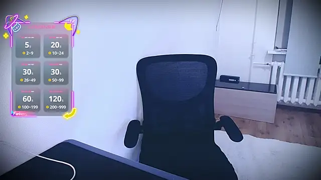 Littlepinkcat online show from January 17, 12:18 am